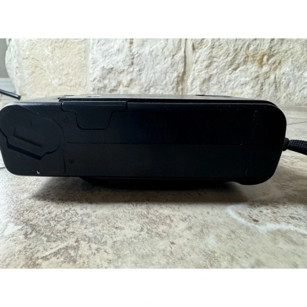 Vivitar PS:120 Focus Free / DX‎ Motorized Film Camera Point & Shoot Not Tested